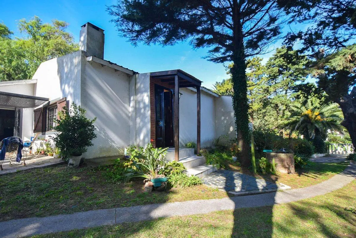 VENTA CASA 3 AMBIENTES EN CHAPADMALAL 3