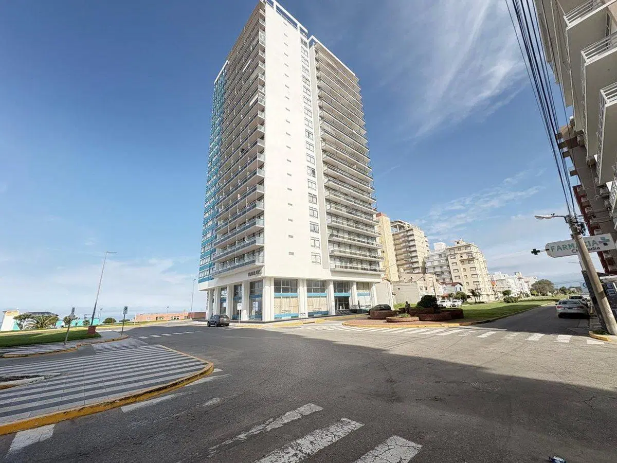 VENTA DEPTO MONOAMBIENTE PLAYA CLUB Miramar 2