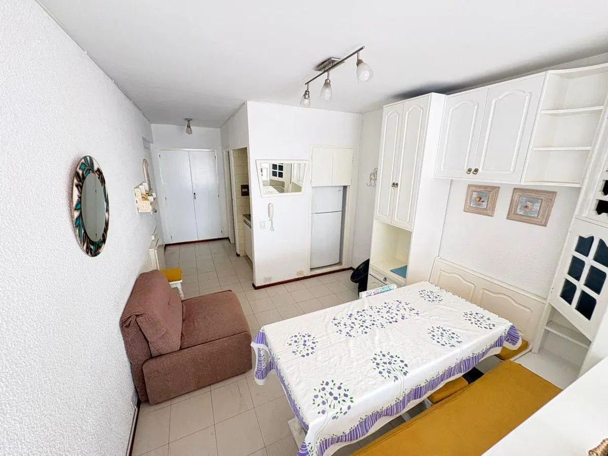 VENTA DEPTO MONOAMBIENTE PLAYA CLUB Miramar 3