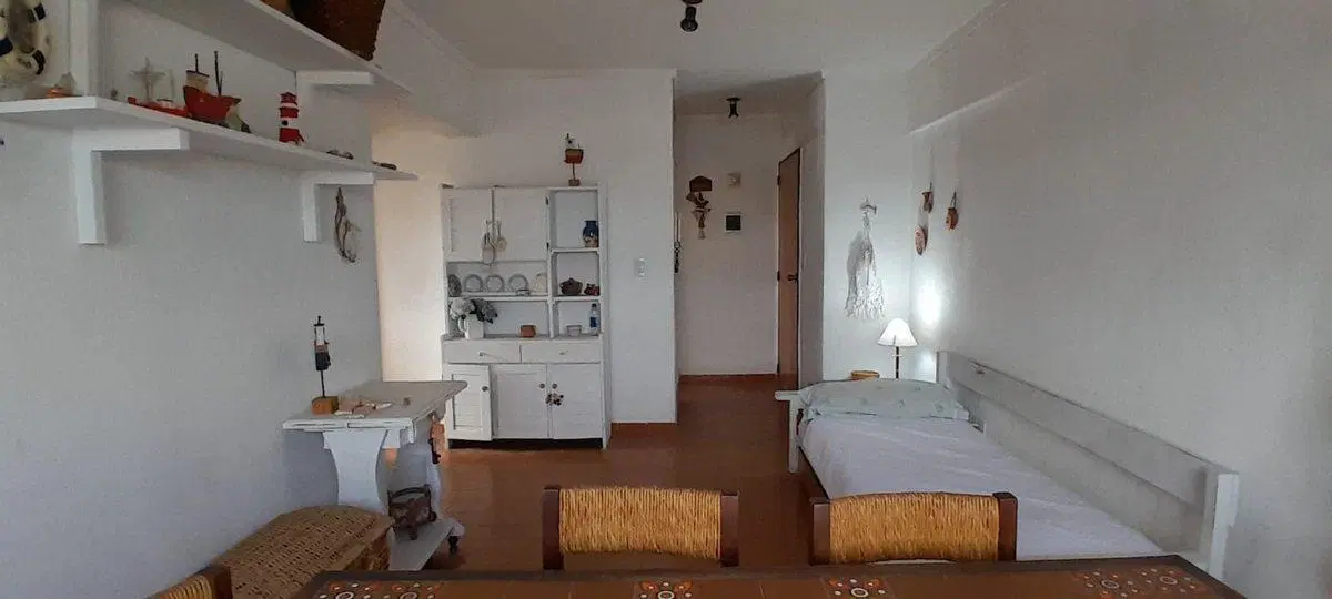 VENTA DEPARTAMENTO 2 AMB C/FRENTE A 100MTS DEL MAR 4