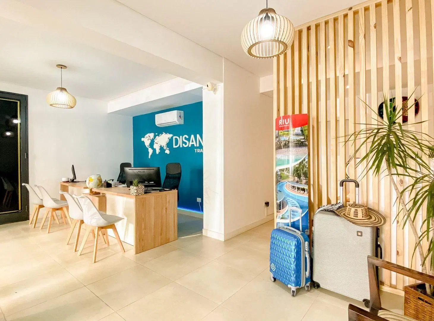 VENTA LOCAL MODERNO CENTRO 4