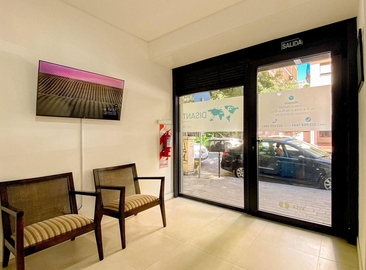VENTA LOCAL MODERNO CENTRO