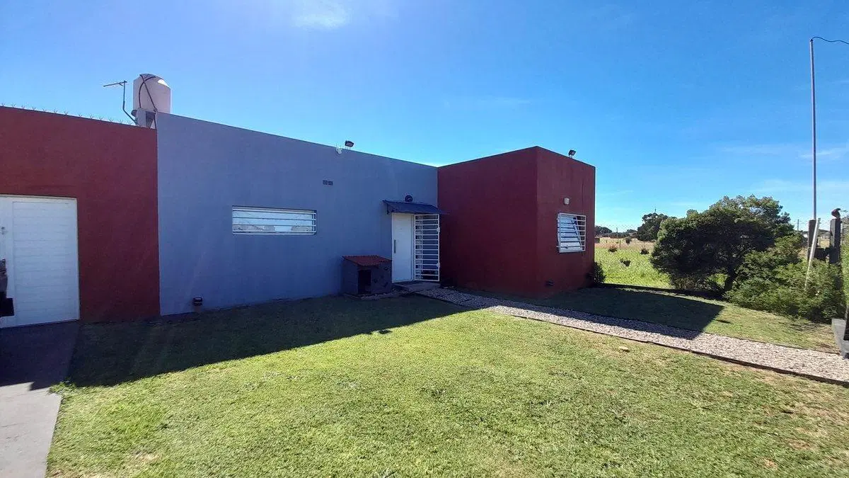 VENTA CASA 3 AMB CON PARQUE Y GARAGE EL MARQUESADO 2