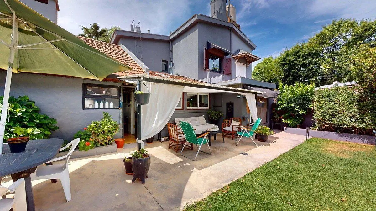 VENTA CASA EN PH CON AMPLIO JARDIN Y PATIO 5