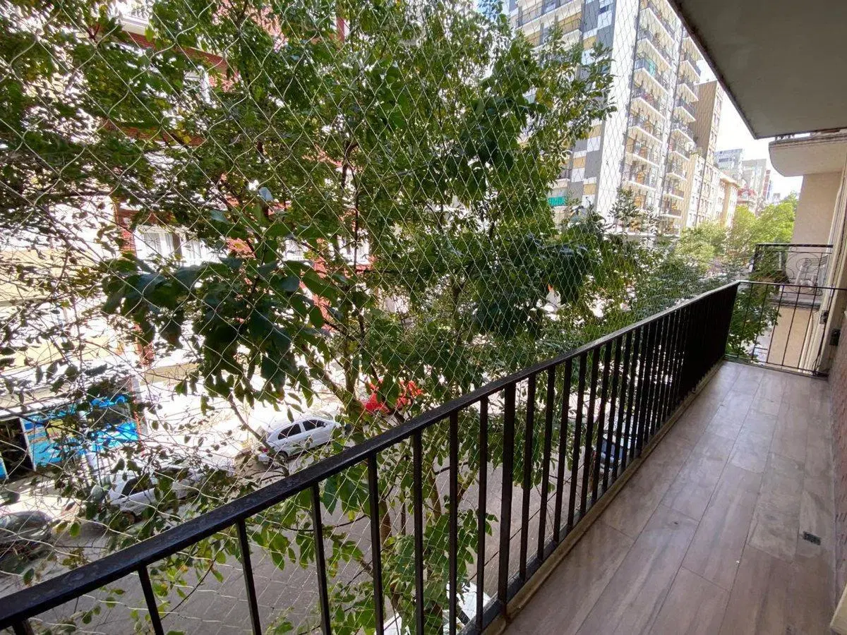 Venta Depto 3 amb Reciclado c/balcon en Pza Colon 5