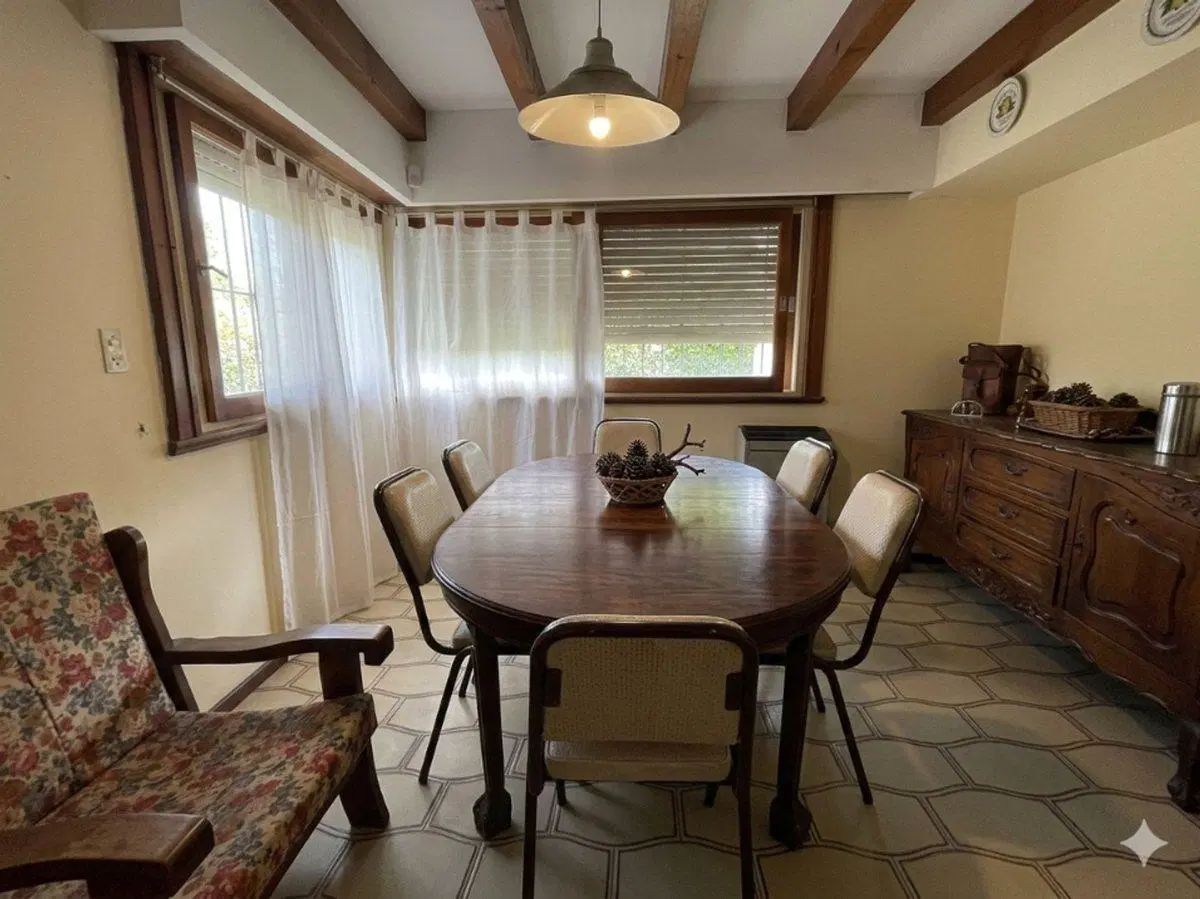 VENTA CASA 4 AMBIENTES CON GRAN PARQUE 4