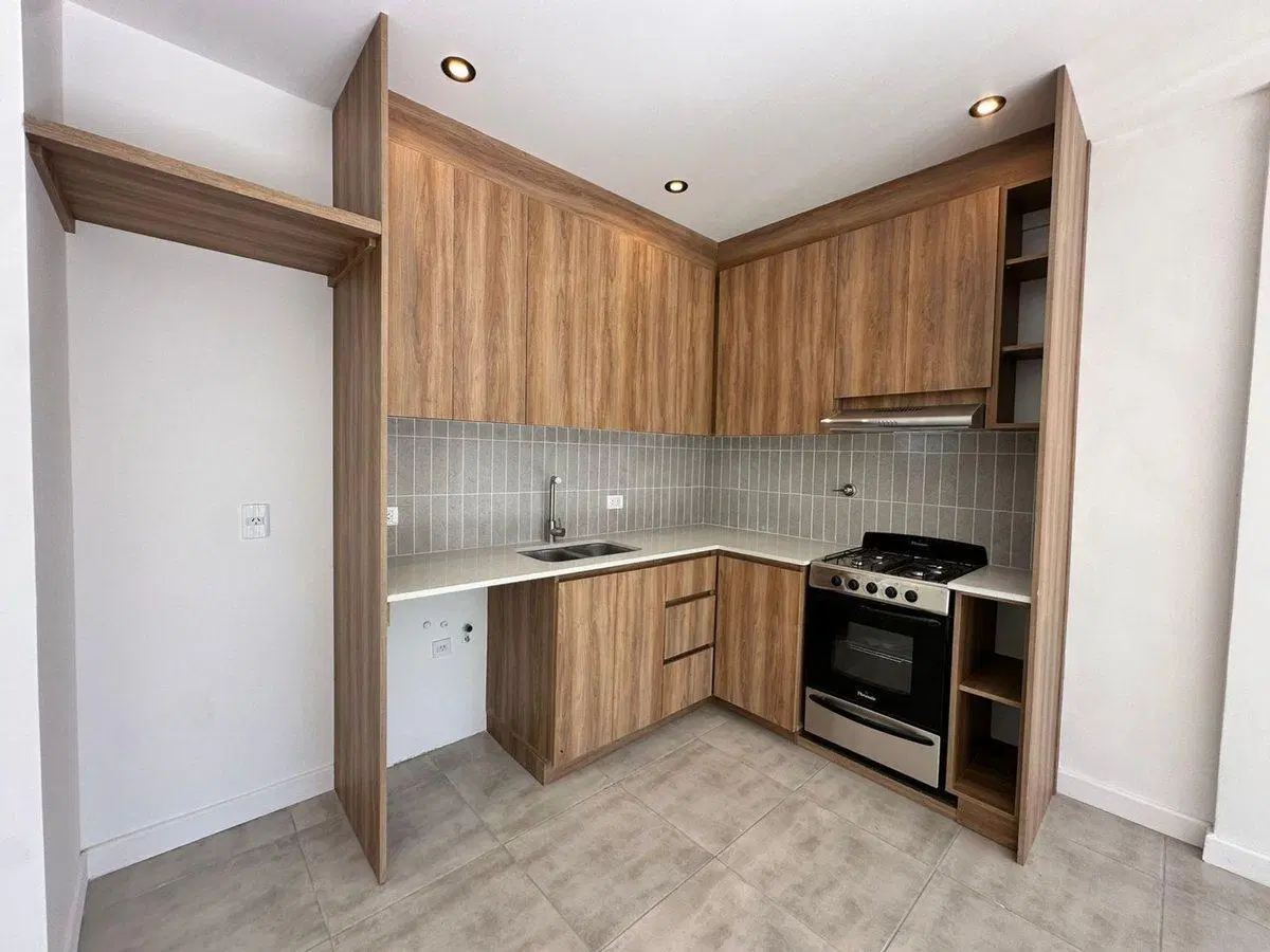 VENTA PH 2 AMB PB AL FRENTE CON PATIO SAN JOSE 2