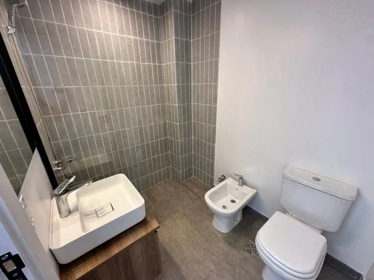 VENTA PH 2 AMB CON BALCÓN PRIMER PISO JAN JOSE 3