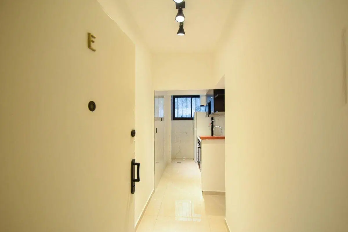 VENTA DEPARTAMENTO 2 AMBIENTES  PLAZA COLON 3