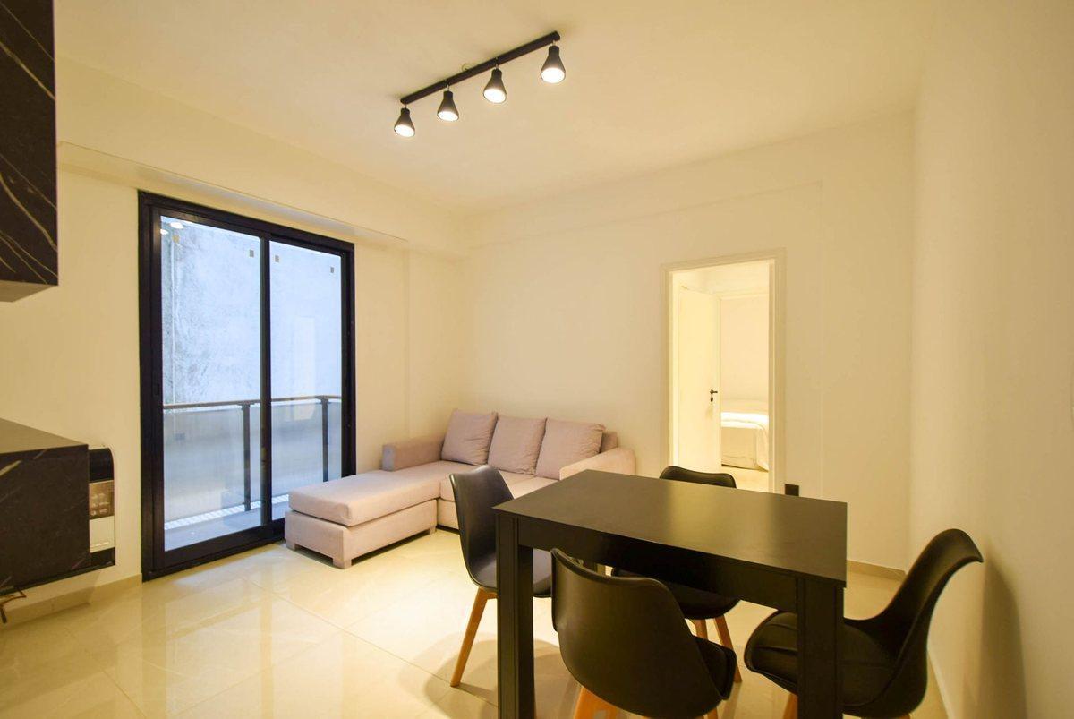 VENTA DEPARTAMENTO 2 AMBIENTES PLAZA COLON