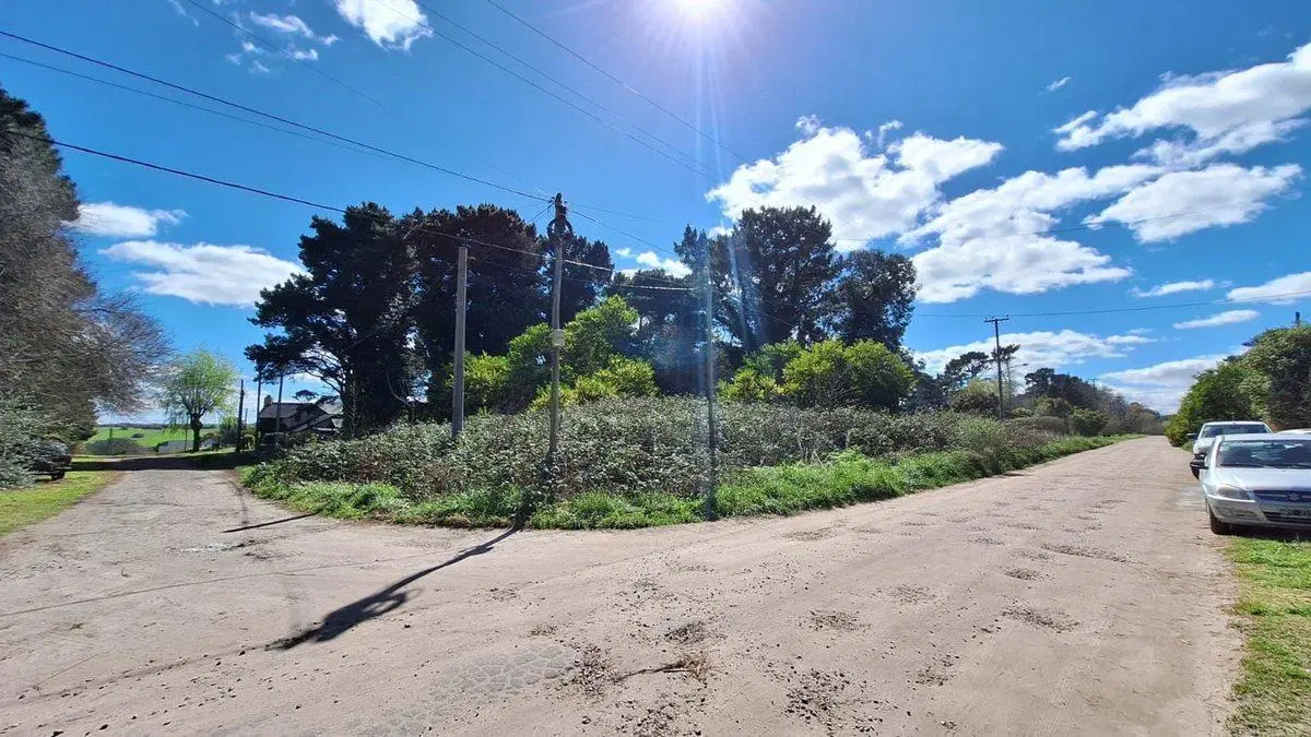 VENTA AMPLIO LOTE SIERRA DE LOS PADRES 2