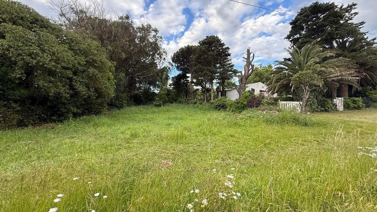 VENTA LOTE EN CHAPADMALAL A PASOS DEL MAR 3
