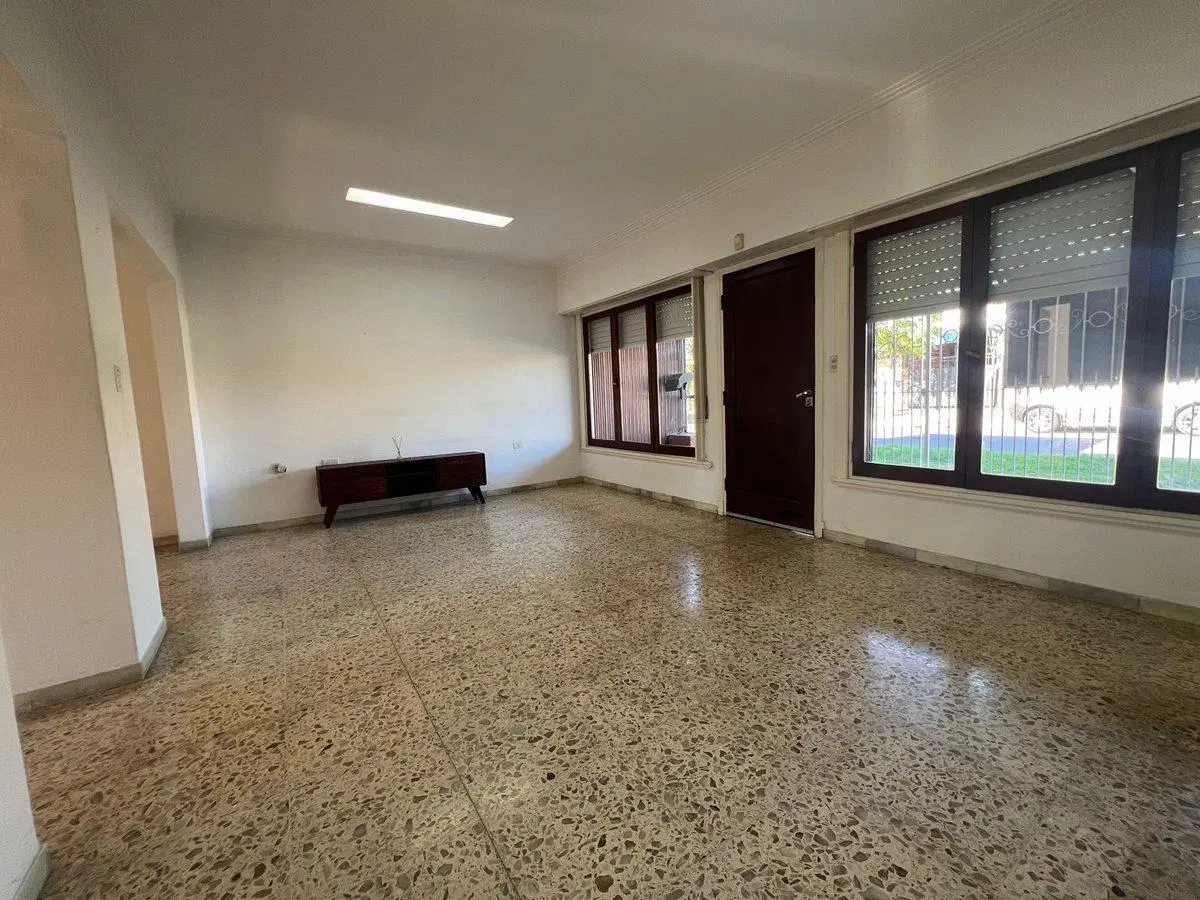 VENTA CASA 2 AMB CON QUINCHO-PARRILA Y COCHERA 5
