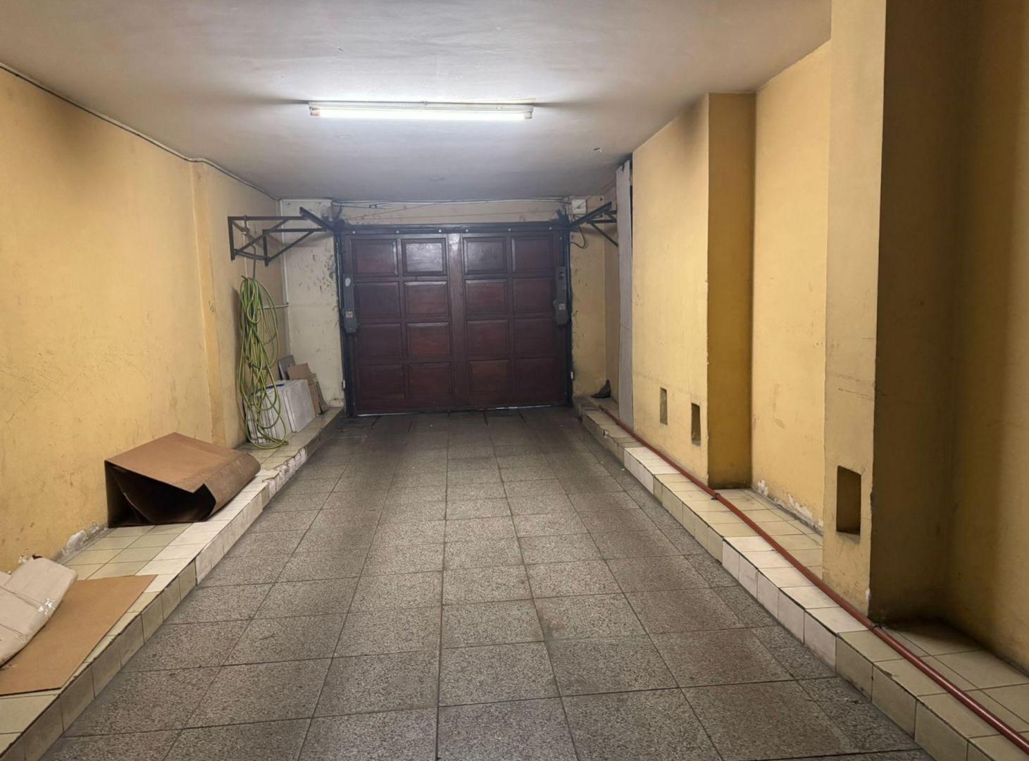 VENTA COCHERA EN ZONA CENTRO