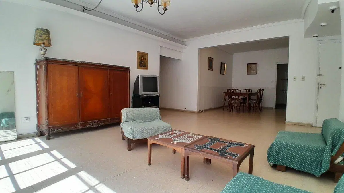 VENTA DEPARTAMENTO 5 AMB FRENTE  + DEP Y COCH GÜEM 2