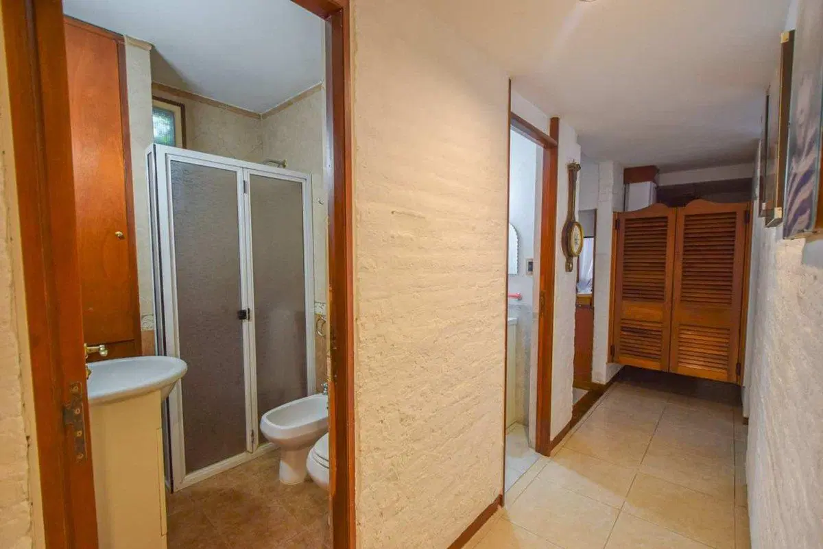 VENTA CASA 5 AMBIENTES CON PILETA LA FLORIDA UNO 2