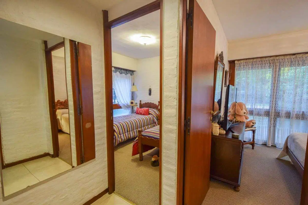 VENTA CASA 5 AMBIENTES CON PILETA LA FLORIDA UNO 5