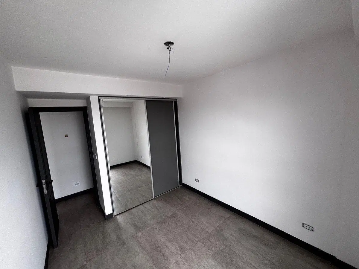 VENTA DEPARTAMENTO 2 AMB C/COCHERA  ESTRENAR 4