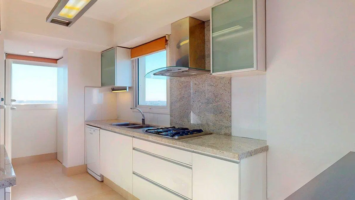 VENTA DEPARTAMENTO MARAL54 PISO 13 2AMB Y COCHERA 2