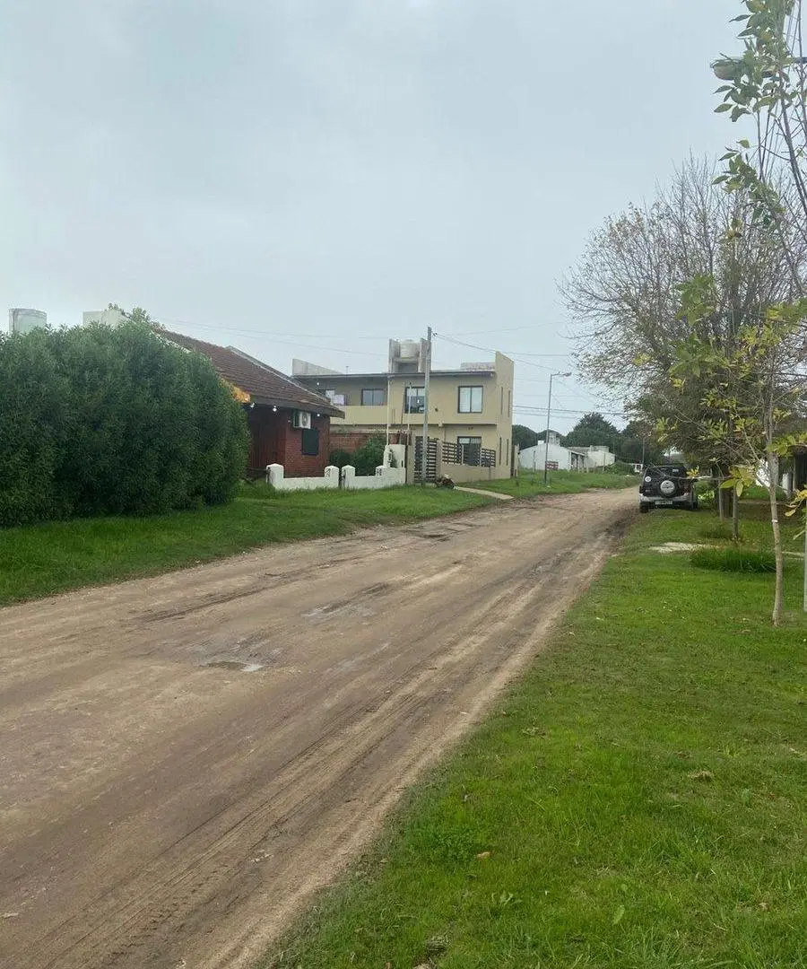 Terreno de 450m2 en venta en Parquemar 2