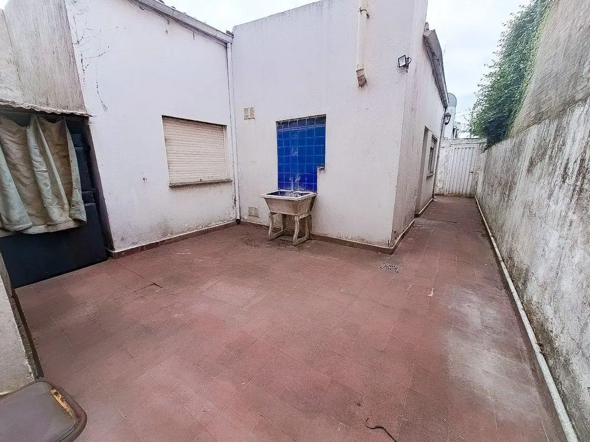 Venta PH 3 ambientes con patio zona Puerto 5