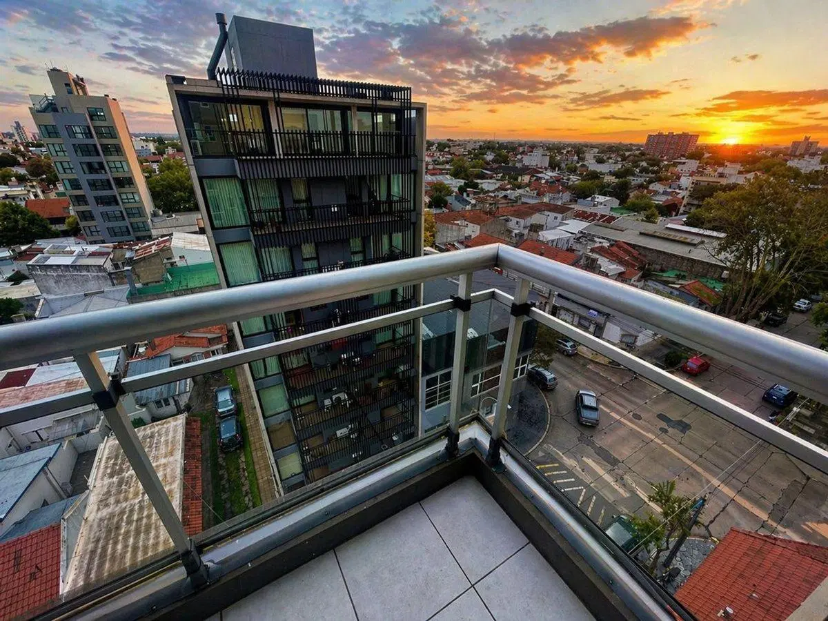 Venta departamento 2 ambientes al frente y cochera 3