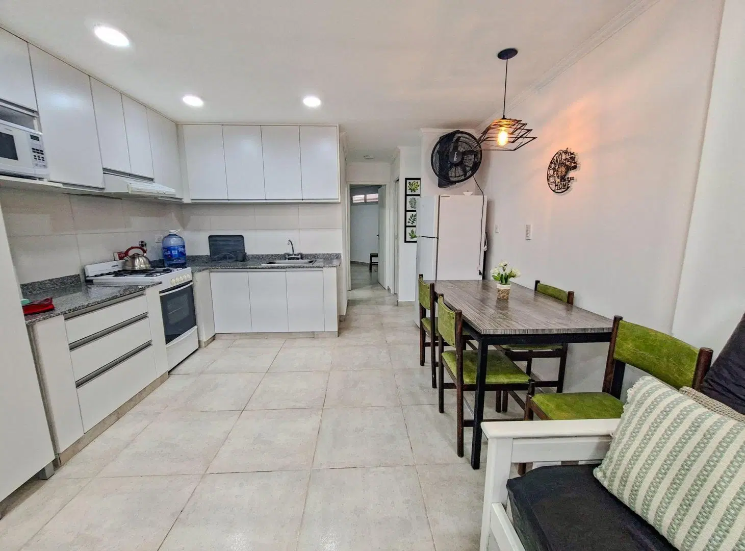 Venta departamento 3 ambientes zona Faro Norte 4