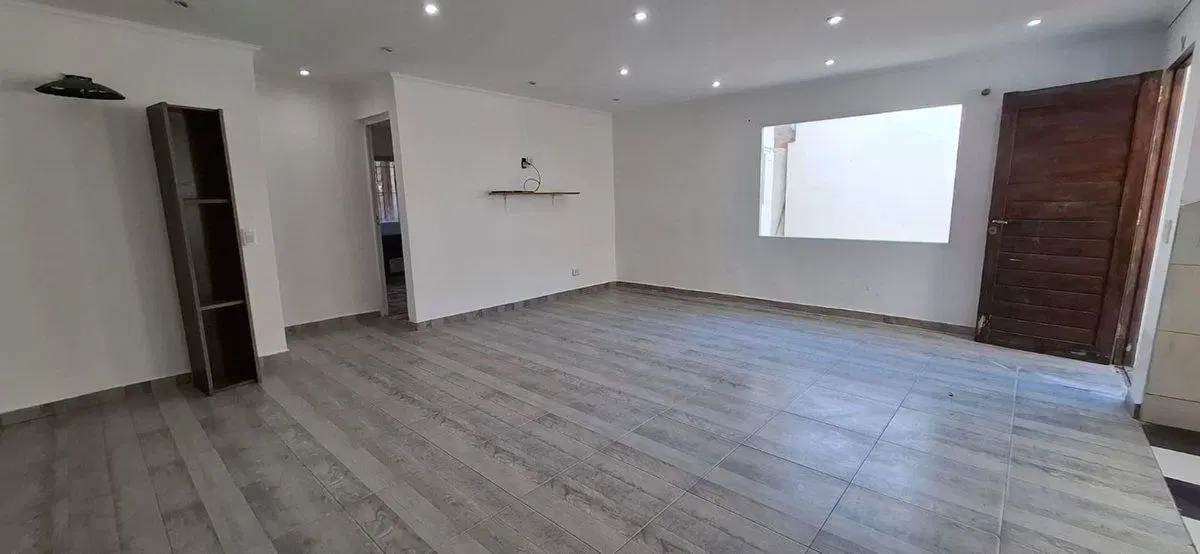 VENTA CASA 3 AMBIENTES QUINCHO PARQUE 2