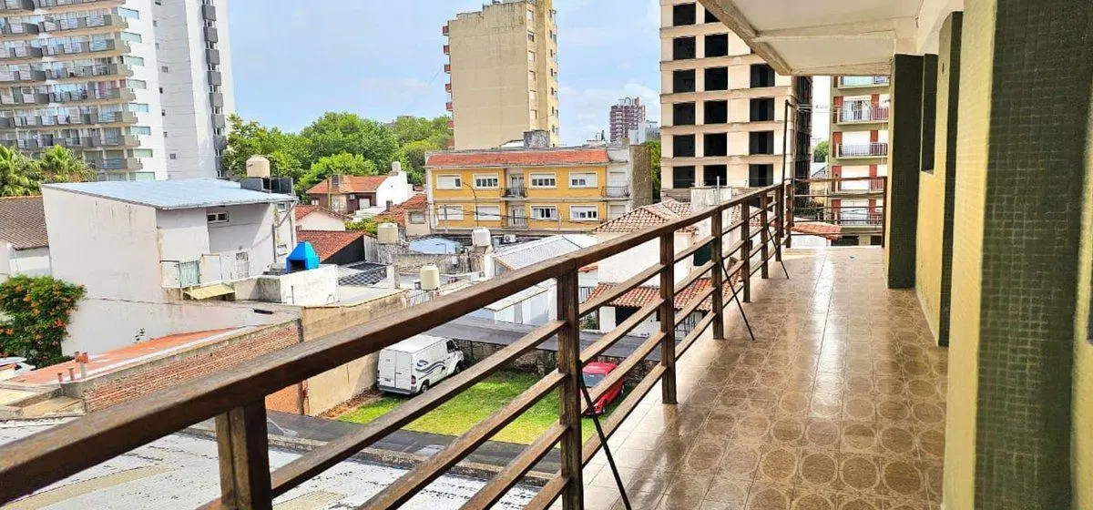 VENTA DEPTO 3 AMB. CENTRO MIRAMAR 3