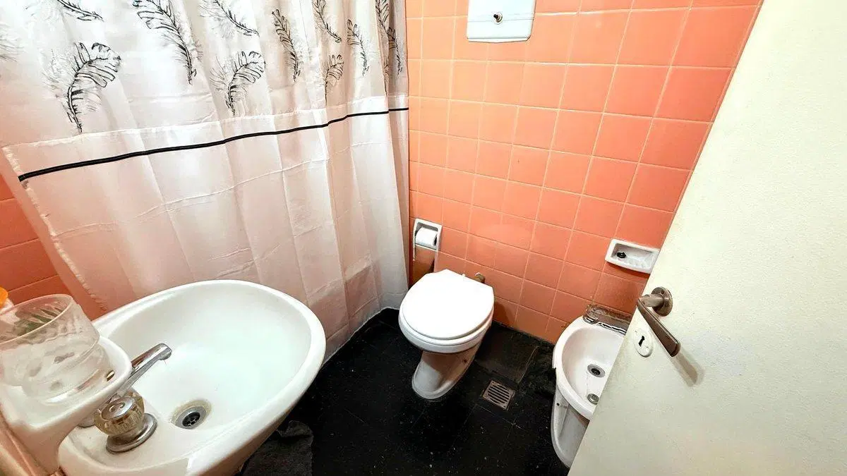 VENTA DEPARTAMENTO AMBIENTE Y MEDIO ZONA GUEMES. 4
