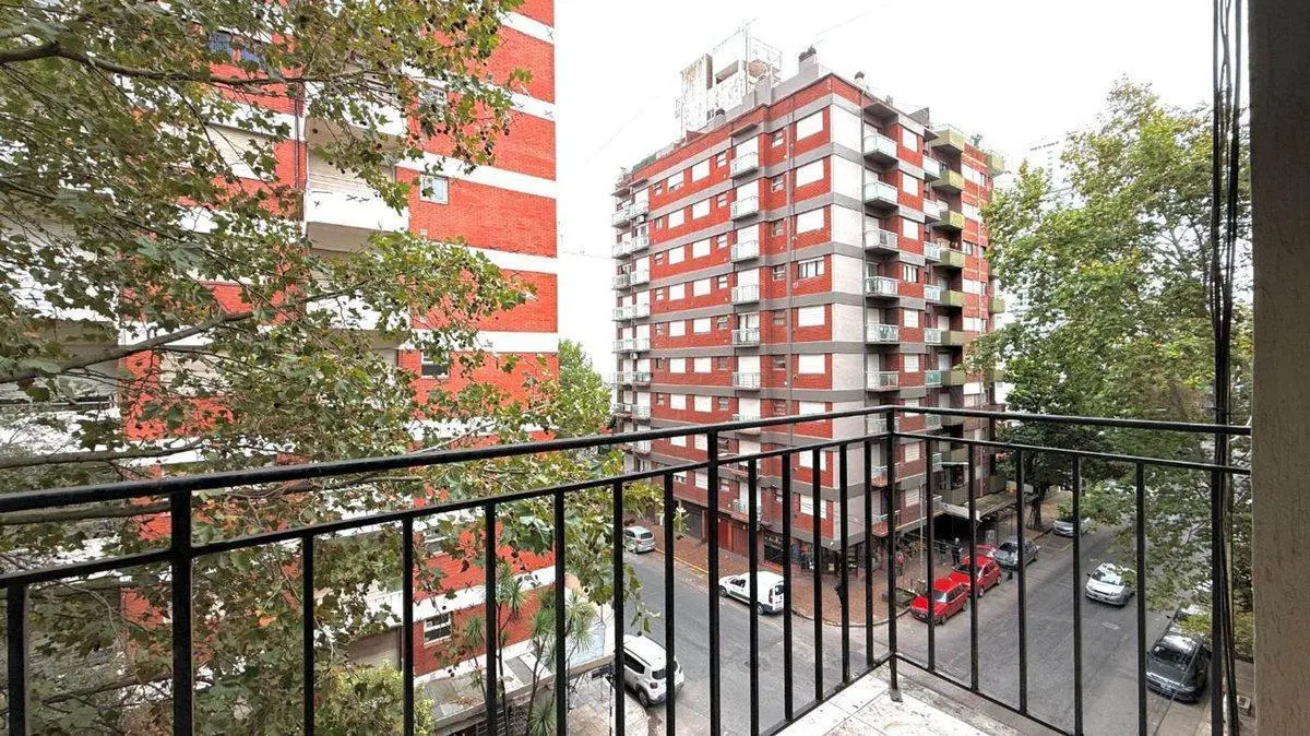 VENTA DEPARTAMENTO AMBIENTE Y MEDIO ZONA GUEMES. 5