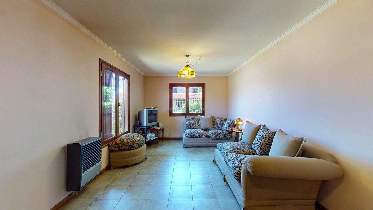 VENTA PH 3 AMBIENTES CON COCHERA BARRIO CAISAMAR