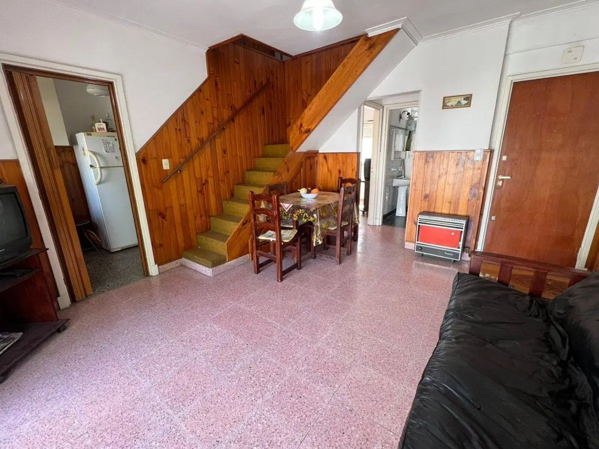 VENTA DUPLEX 3 AMBIENTES LA PERLA 2