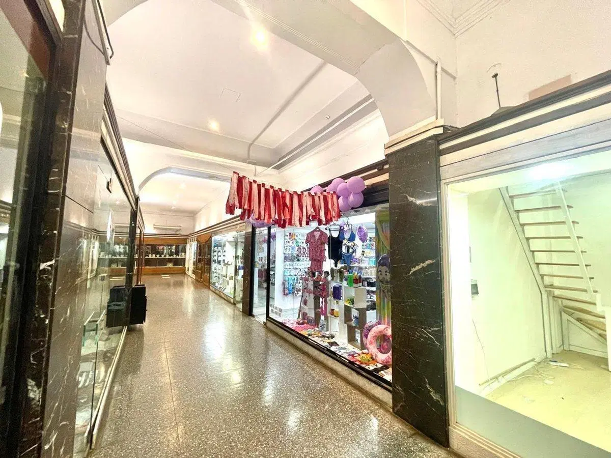 Venta local comercial galería Sacoa oportunidad!! 3