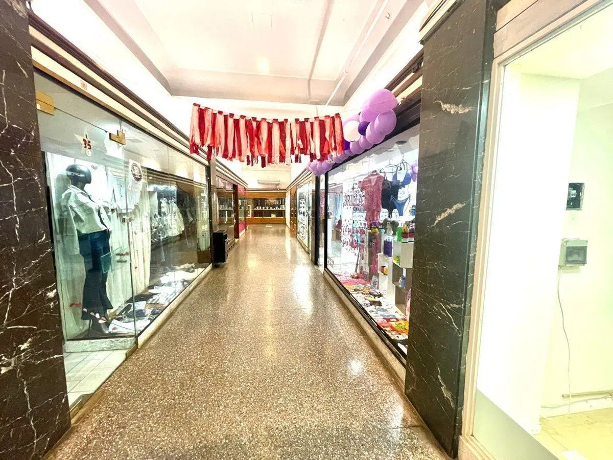 Venta local comercial galería Sacoa oportunidad!! 5