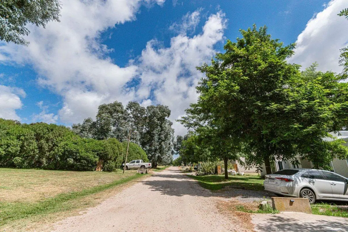 Venta lote en Barrancas de San Benito 3