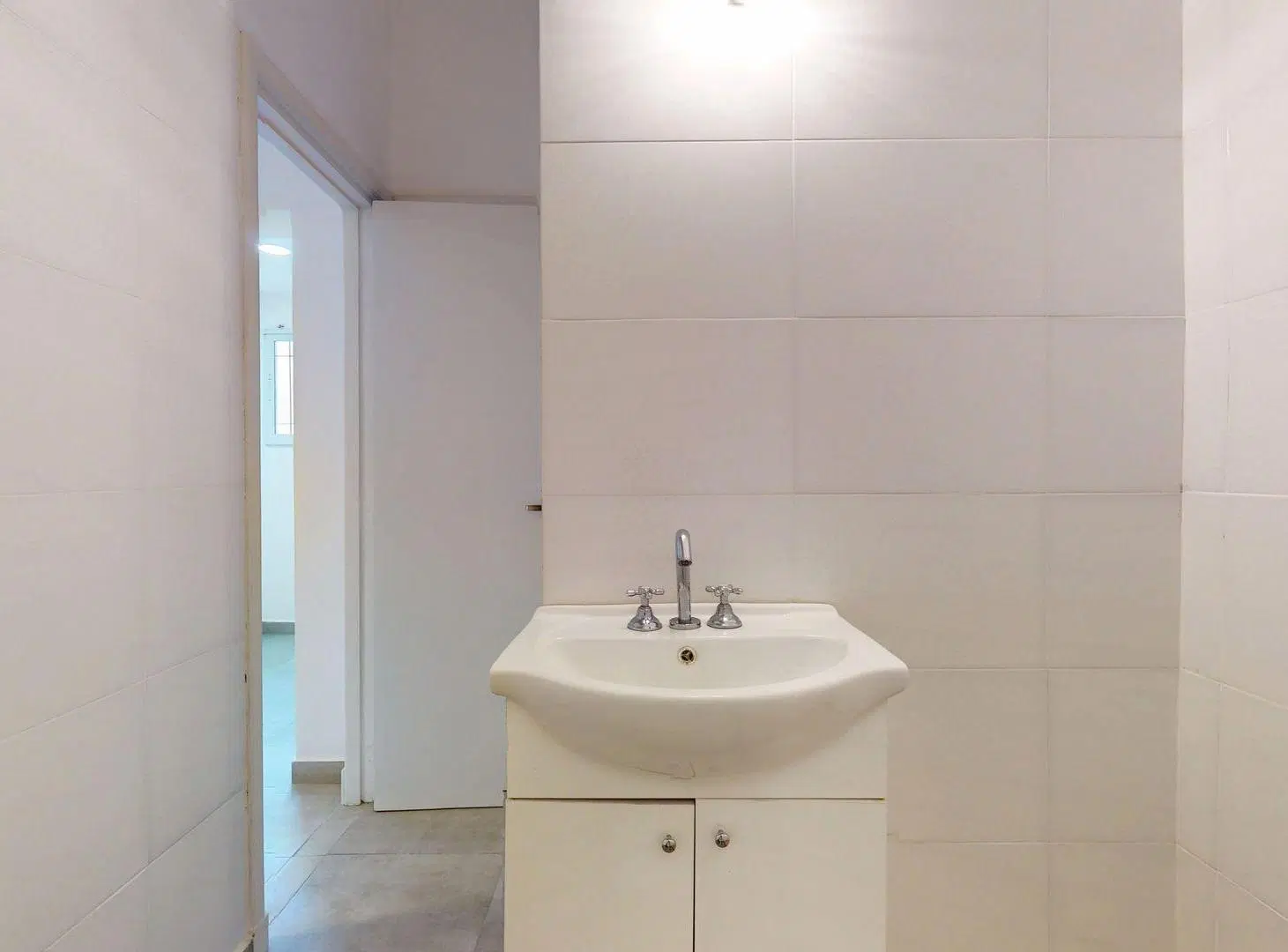 VENTA CASA 4 AMBIENTES RECICLADA CON GALPON/TALLER 5