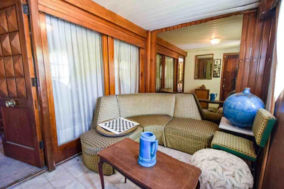 Venta casa 6 ambientes en barrio Constitución 3