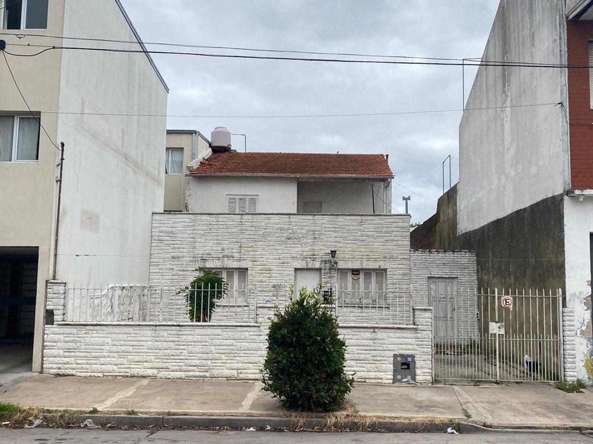 VENTA CASA 3 AMB A RECICLAR + DPTO 2 AMB SAN JOSE