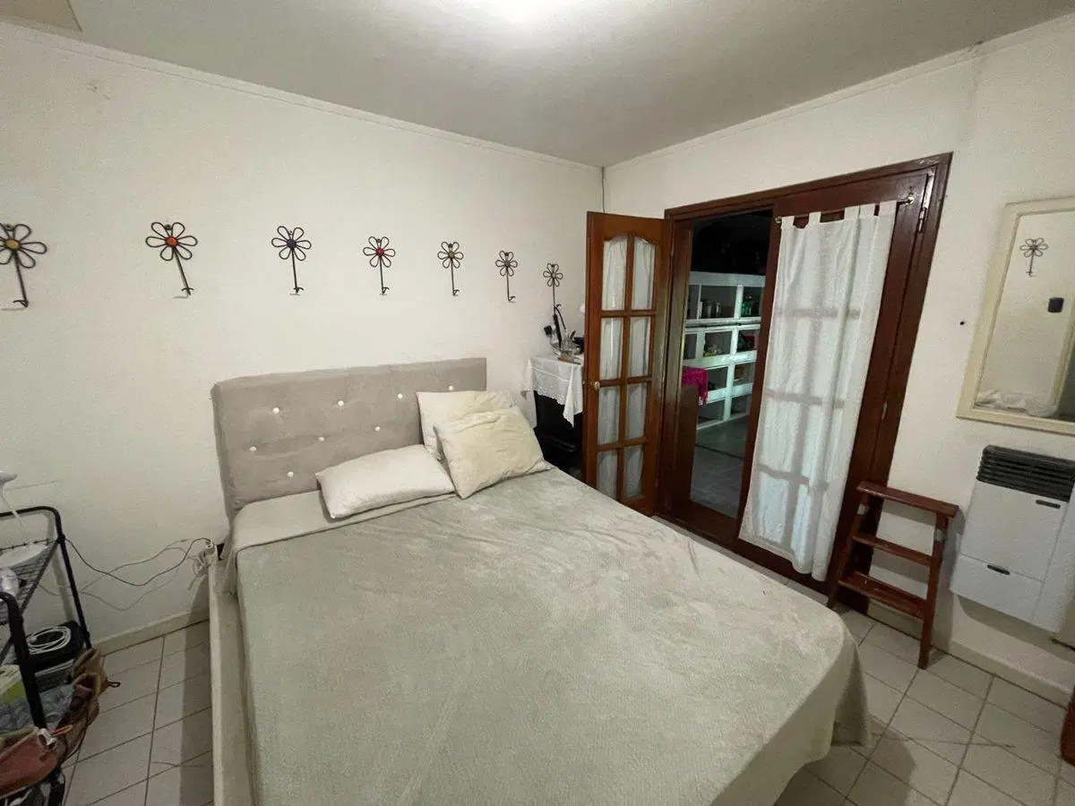 Venta casa 6 Ambientes Caisamar 5