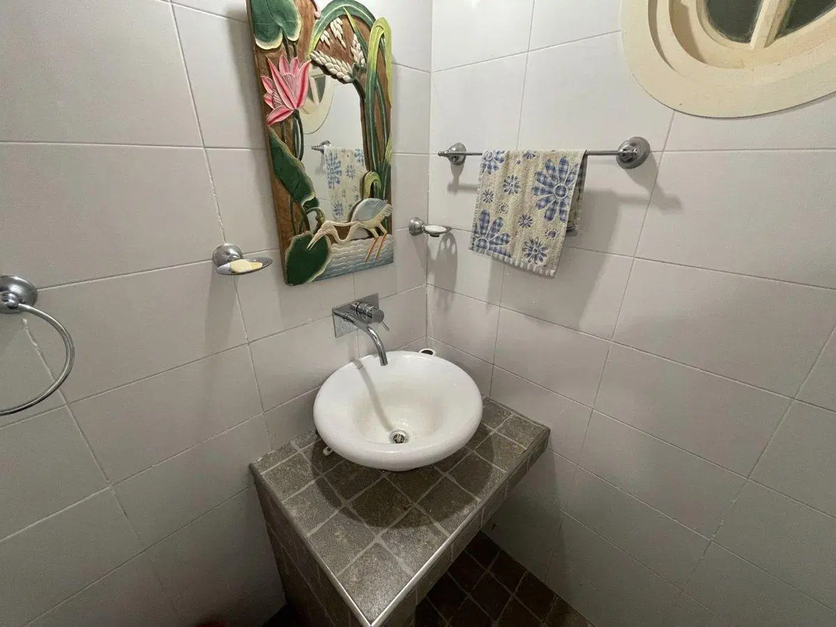 Venta casa 6 Ambientes Caisamar 8