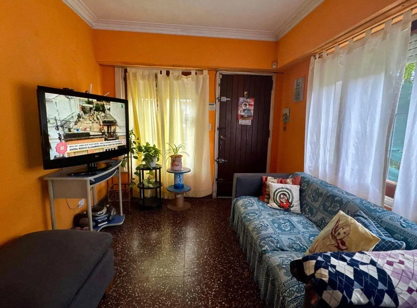 Venta  casa 4 ambientes gran jardin El Progreso 2
