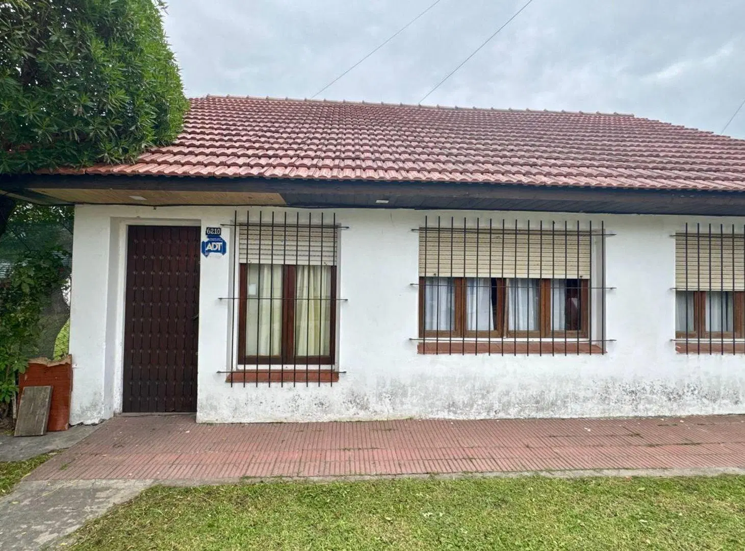 Venta  casa 4 ambientes gran jardin El Progreso 4