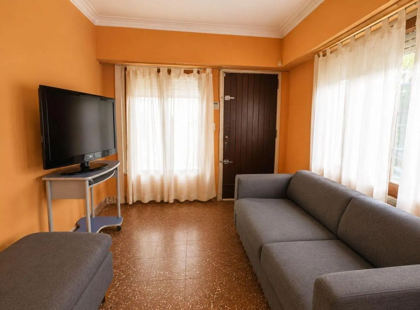 Venta  casa 4 ambientes gran jardin El Progreso 3