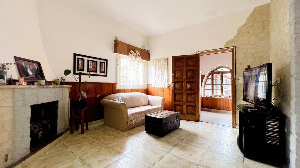 VENTA CASA 4 AMB GARAGE TIPO QUINCHO OPORTUNIDAD! 3