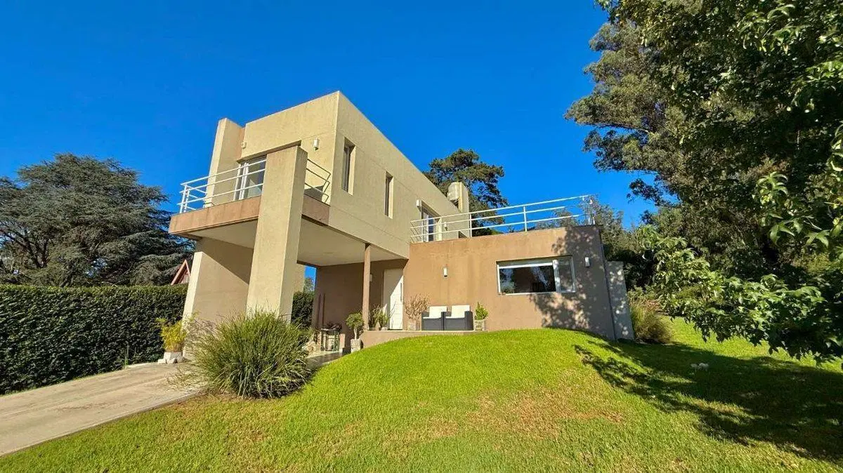 VENTA CASA 3 AMB CON PARQUE SIERRA DE LOS PADRES 3