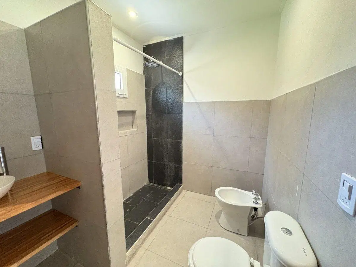 venta casa 4 ambientes Las Lomas Miramar 2