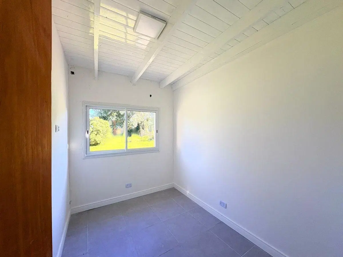 venta casa 4 ambientes Las Lomas Miramar 3