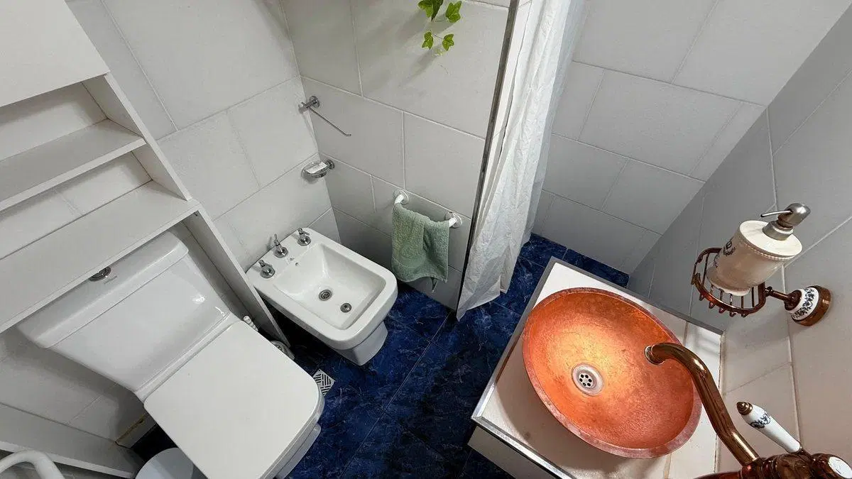 ALQUILER 2 AMBIENTES CON DEPENDENCIA FRENTE BALCON 2