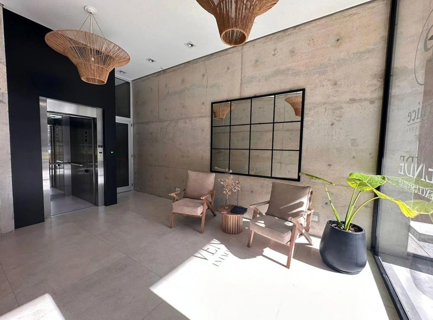 ALQUILER DEPARTAMENTO 3AMB POR AÑO PLAYA GRANDE 2